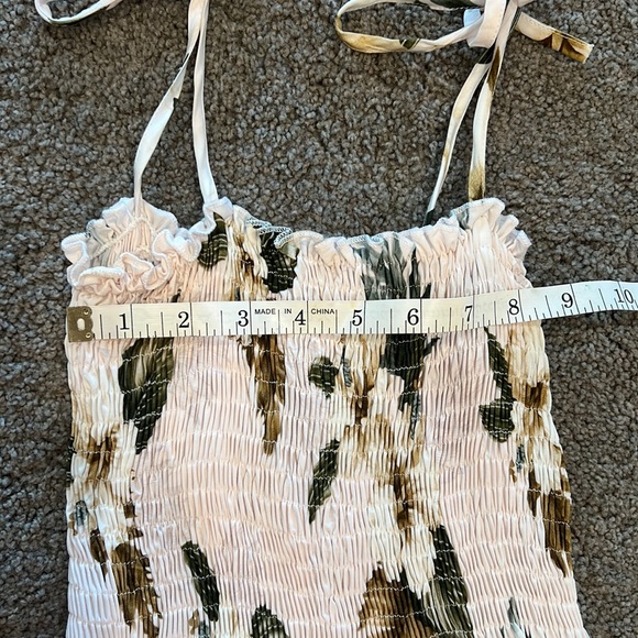 Royal Hawaiian Creations Beige Floral Dress - Picture 5 of 6